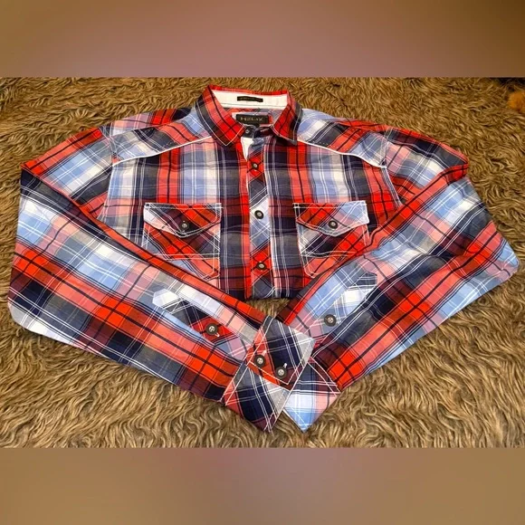 Men’s Helix button downn shirt with detail stitching | Size L - Picture 2 of 7